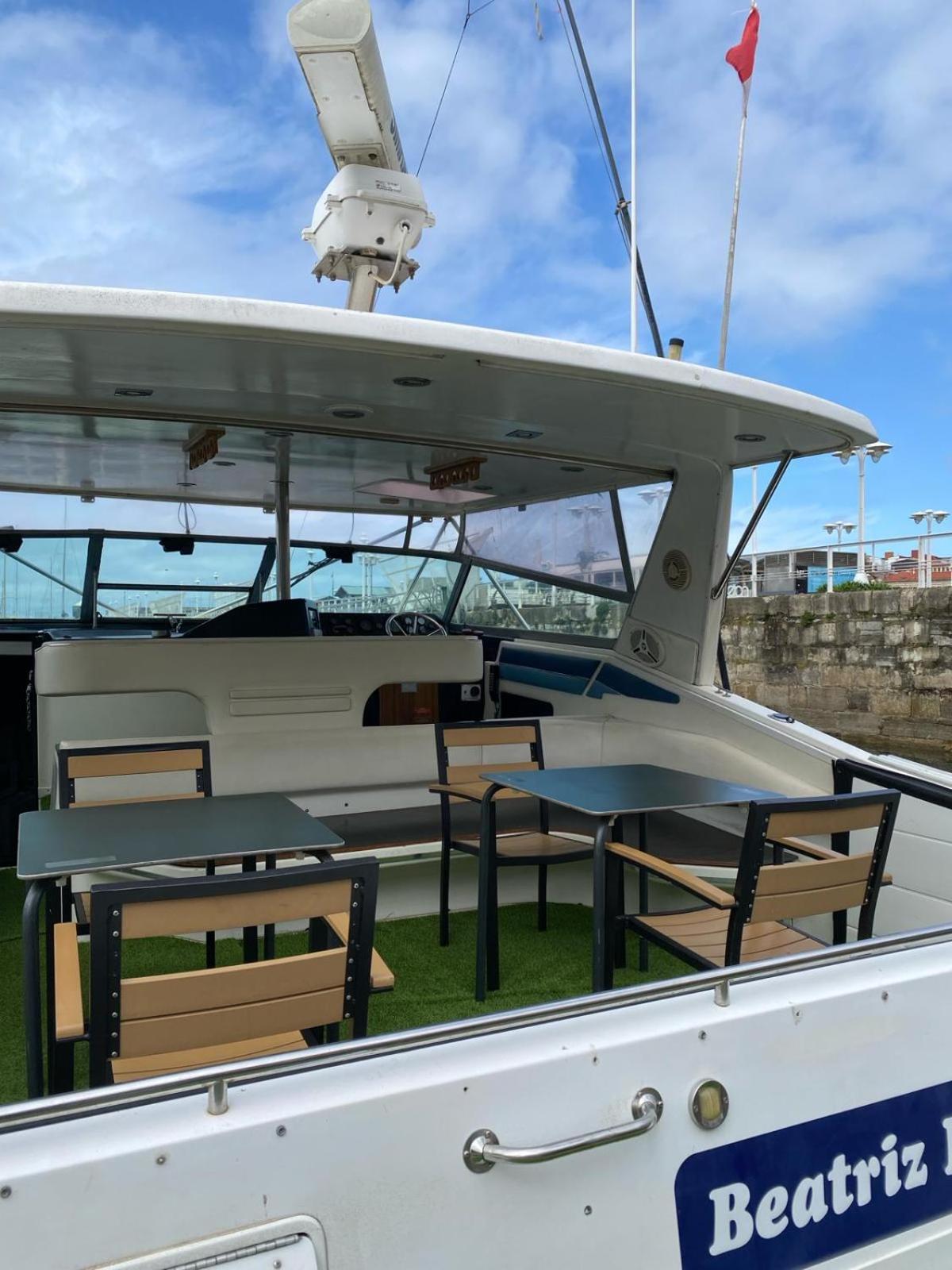 Botel Yate En , Experiencia Unica B