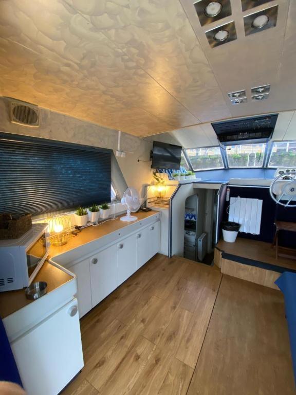 Yate En , Experiencia Unica B Botel Gijon