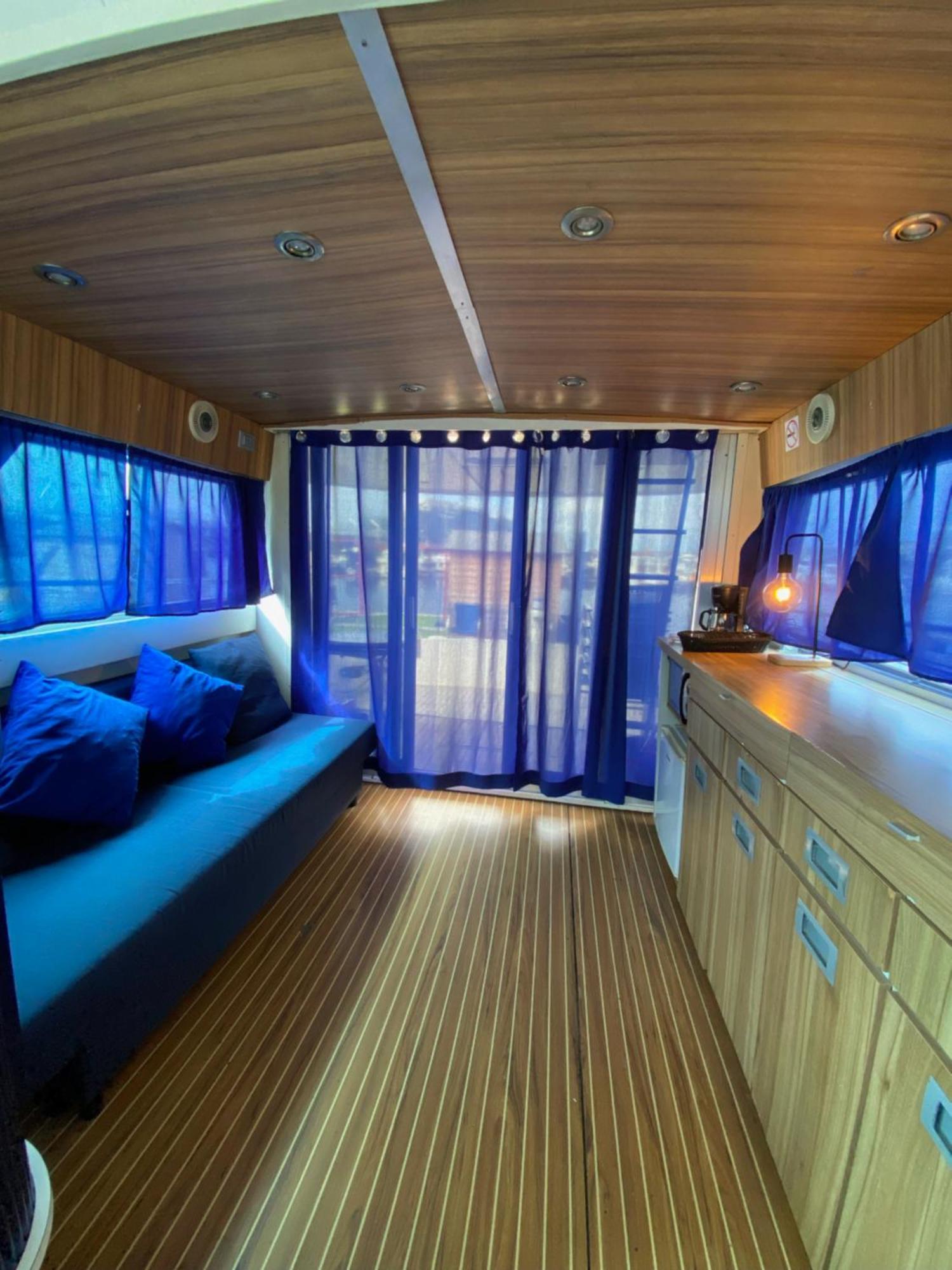 Yate En , Experiencia Unica Botel Gijon